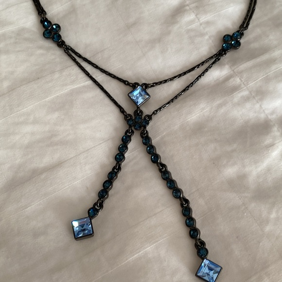 Beautiful full and authentic necklace - Picture 2 of 4